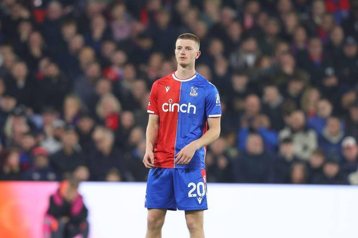 GG扑克官网-7000万英镑！曼联抢水晶宫中场新星，利物浦切尔西加入争夺|沃顿|斯科特-沃顿|卡塞米罗|梅努|球员_新浪体育_新浪新闻