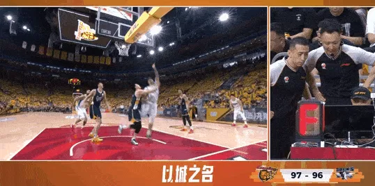 WPT中国-麦基压人后抢到篮板造成犯规，胡明轩得到23分5犯离场